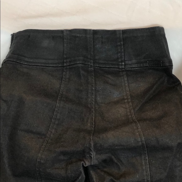 GUESS Push Up Jean - Picture 9 of 10